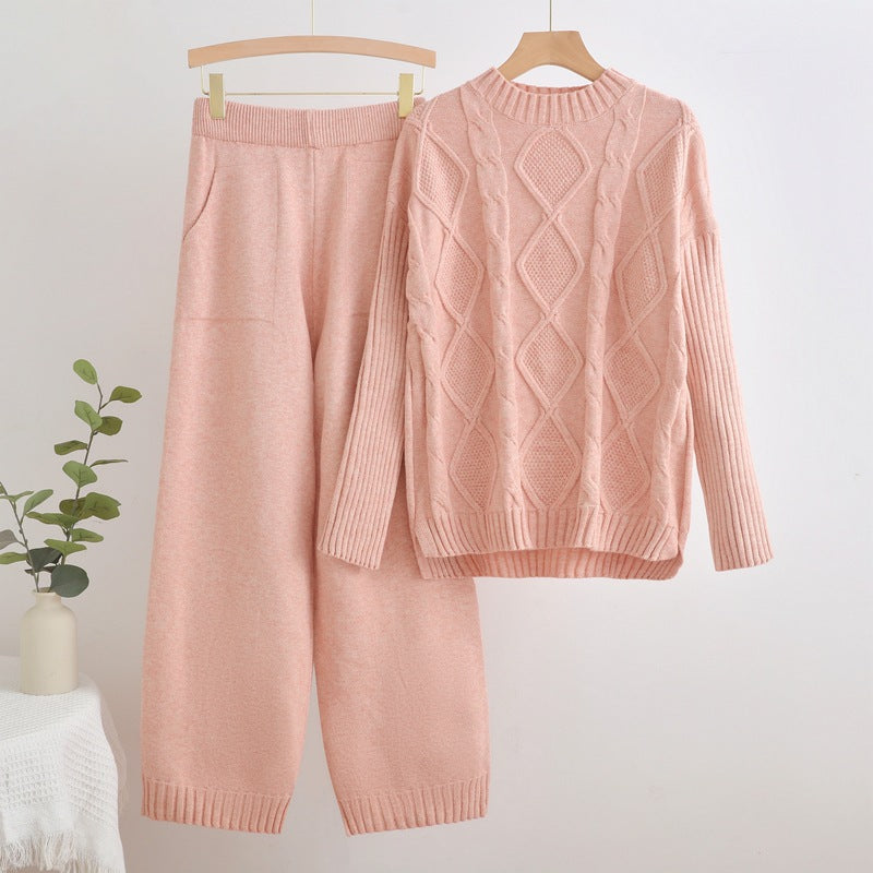 Ladies knit set with diamond-shaped structure Lune London