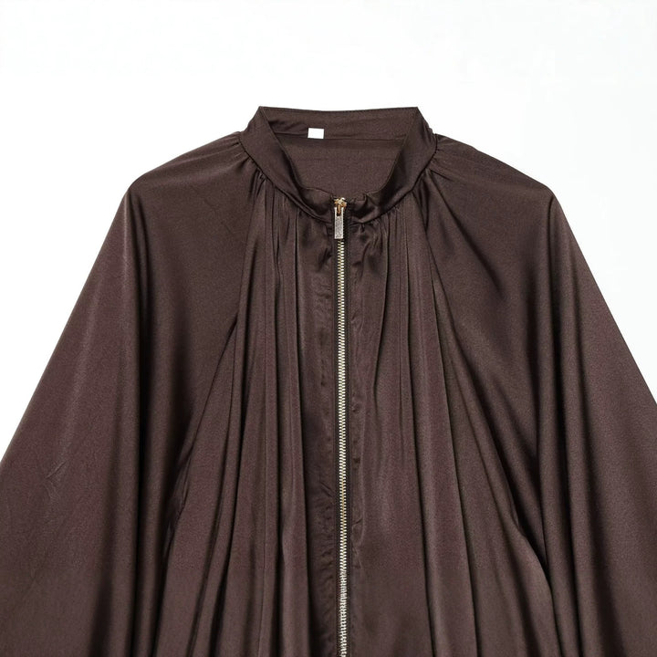 Women's cape jacket with central zipper, wide cape cut and voluminous bat sleeves Amarae