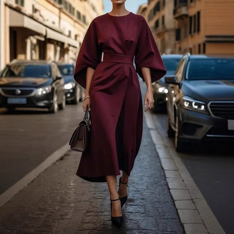 Ladies Elegant Maxi Dress with Wide Sleeves and Chic Fitted Belt Style