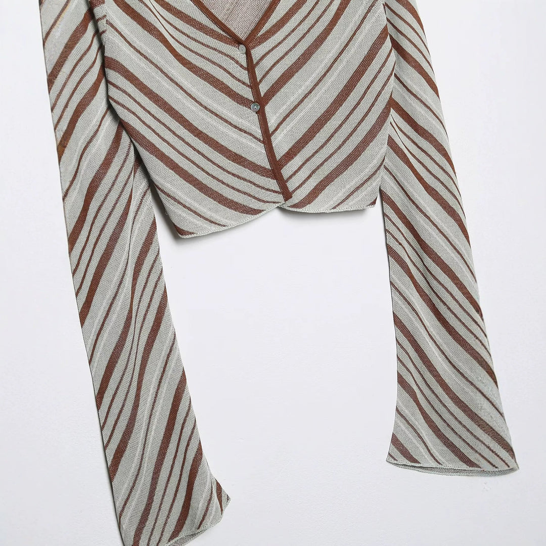 Women's short-cut cardigan with extra long sleeves and diagonal pattern Amarae