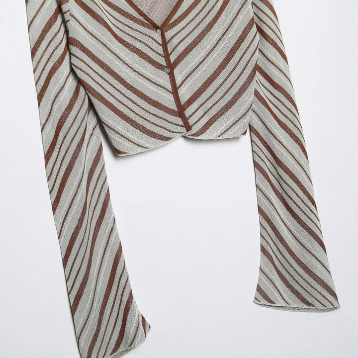 Women's short-cut cardigan with extra long sleeves and diagonal pattern Amarae