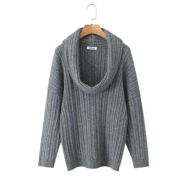 Women's sweater with wide turtleneck and structured ribbed design Lune London