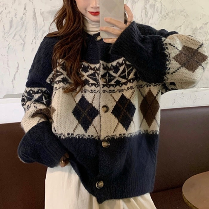 Women's chunky knit cardigan with decorative Norwegian pattern Lune London
