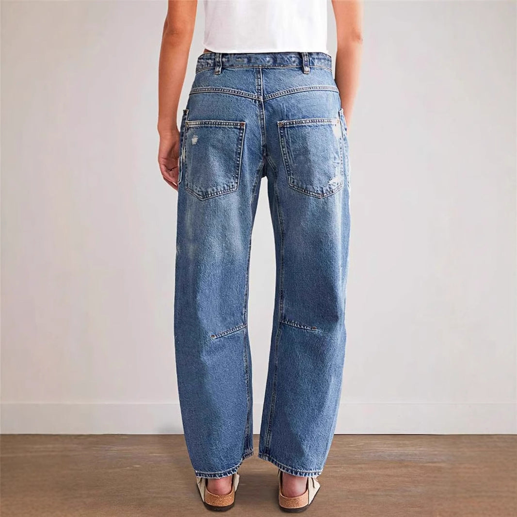Vintage look baggy jeans for women with distressed details and cargo pockets Chic & Stil