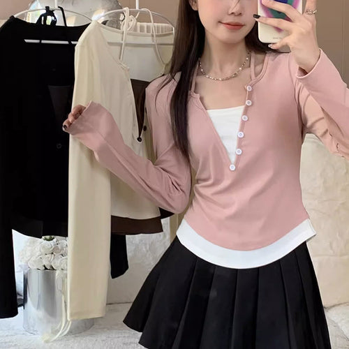 Women's Long Sleeve Shirt with Modern Button Placket Design and Casual Cut