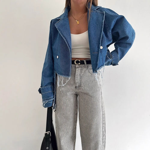 Cropped denim jacket for women in vintage style with fringes and trendy details Amarae