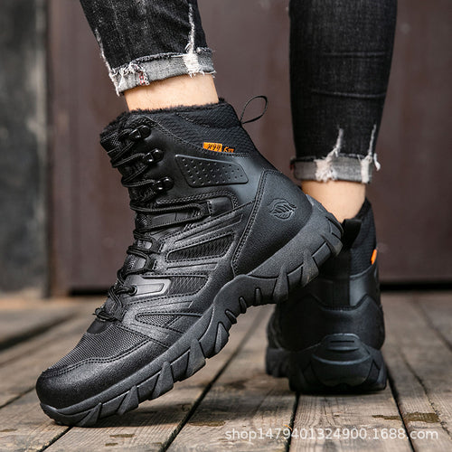 Women's winter trekking boots with insulated lining and non-slip sole Amarae