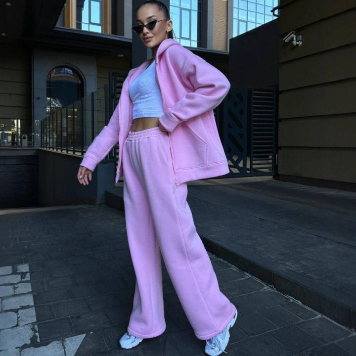 Women's sporty hoodie set with a loose fit and comfortable jogger pants Lune London