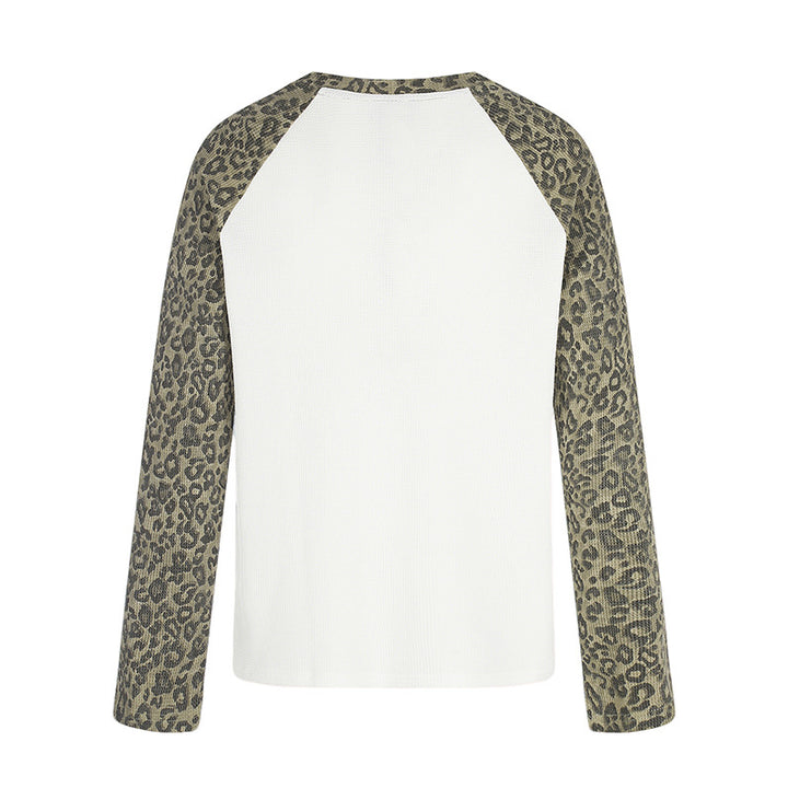 Women's raglan long sleeve shirt with leopard print sleeves and abstract graphic print Amarae
