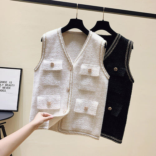 Gilet en tricot pour femmes avec boutons décoratifs et poches pratiques Chic & Stil