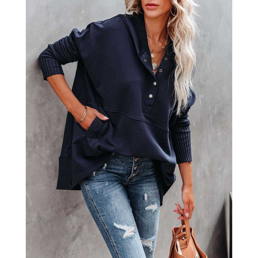 Casual hoodie for women with button placket and kangaroo pocket Lune London
