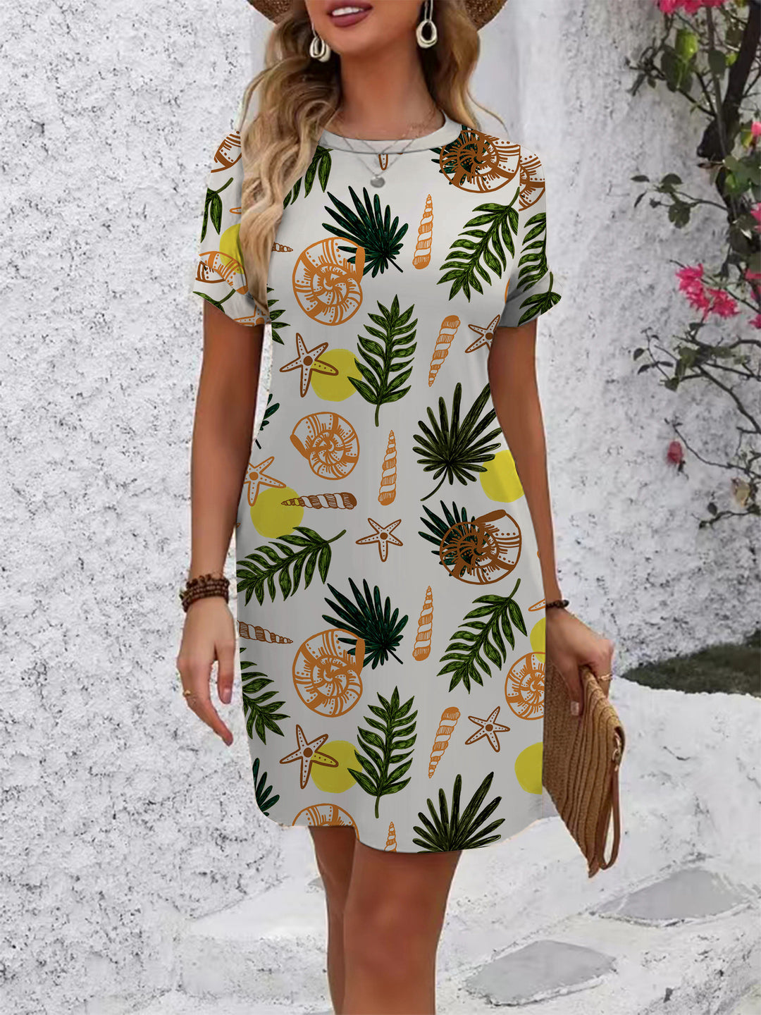 Women's casual short-sleeve dress with modern houndstooth pattern and comfortable fit Lune London
