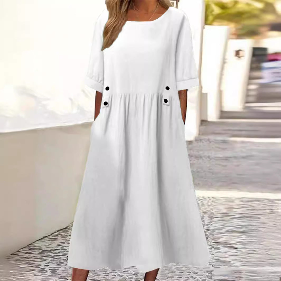Simple women's summer dress with practical pockets and a casual cut Lune London