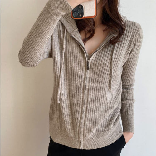 Cardigan femme avec capuche et structure en rib fin Chic & Stil