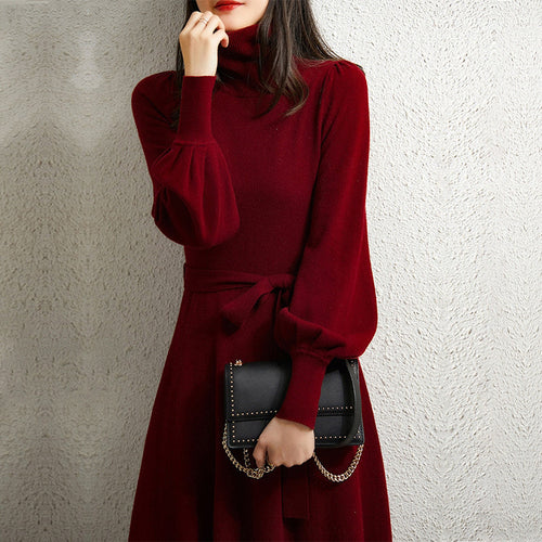Robe en tricot pour femmes avec col haut et ceinture réglable Chic & Stil