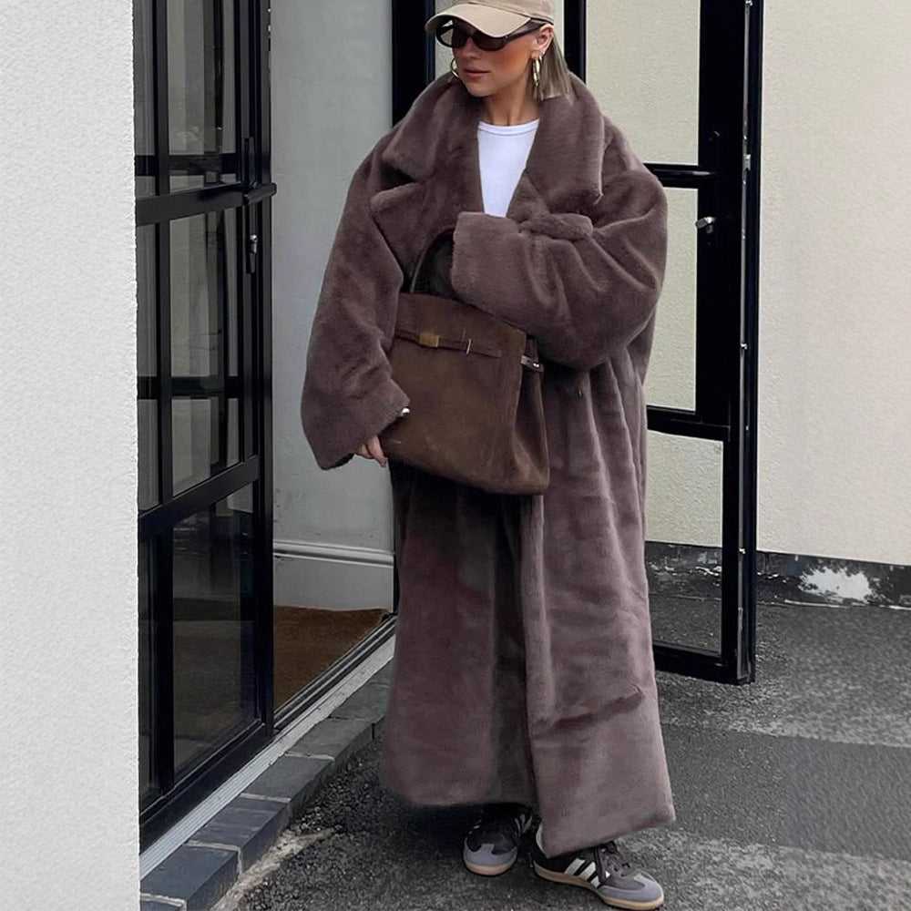 Women's Oversized Faux Fur Maxi Coat with Wide Lapels Amarae