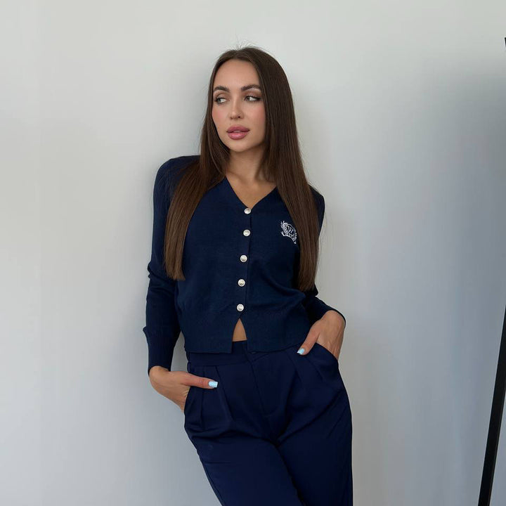 Women elegant cardigan with button details and V-neck Lune London