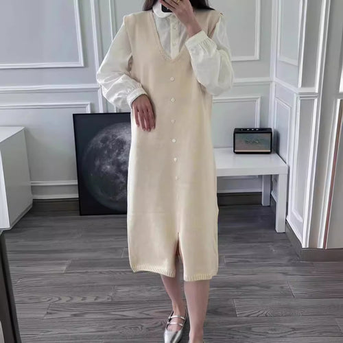 Knee-length knit dress for women with button placket and V-neck Amarae