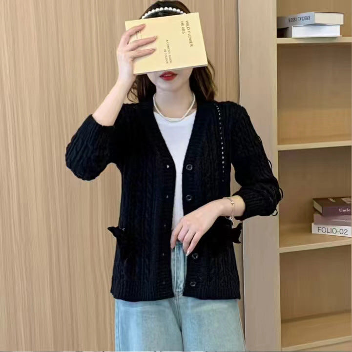 Women's jacket with decorative pockets and wave pattern Lune London