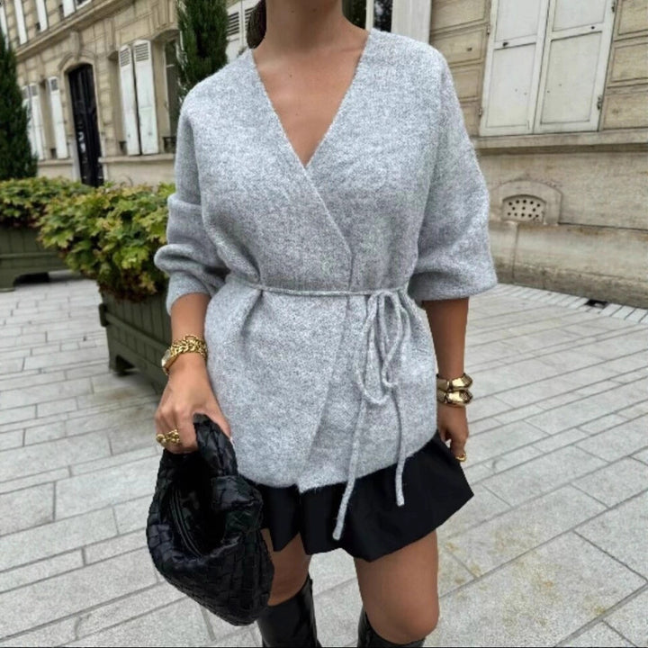 Casual knitted jacket for women with a trendy tie belt Lune London