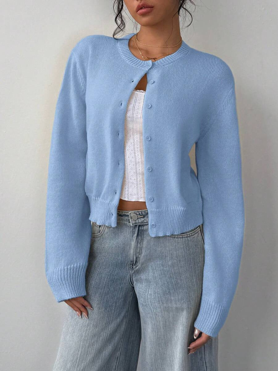 Cardigan pour femmes en coton doux avec détails en boutons Chic & Stil