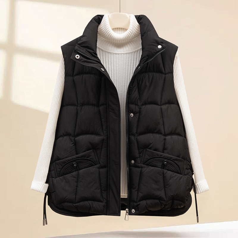 Ladies quilted vest with practical pockets and high collar Lune London