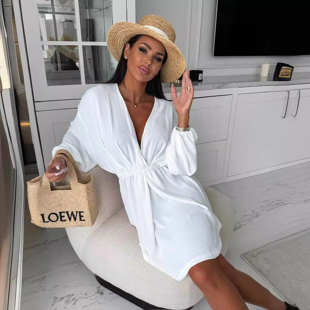 Ladies lightweight kaftan with deep V-neck and wide sleeves Lune London