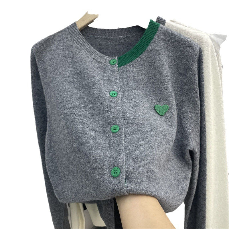 Gilet fin en maille pour femmes avec appliqué en forme de cœur Chic & Stil