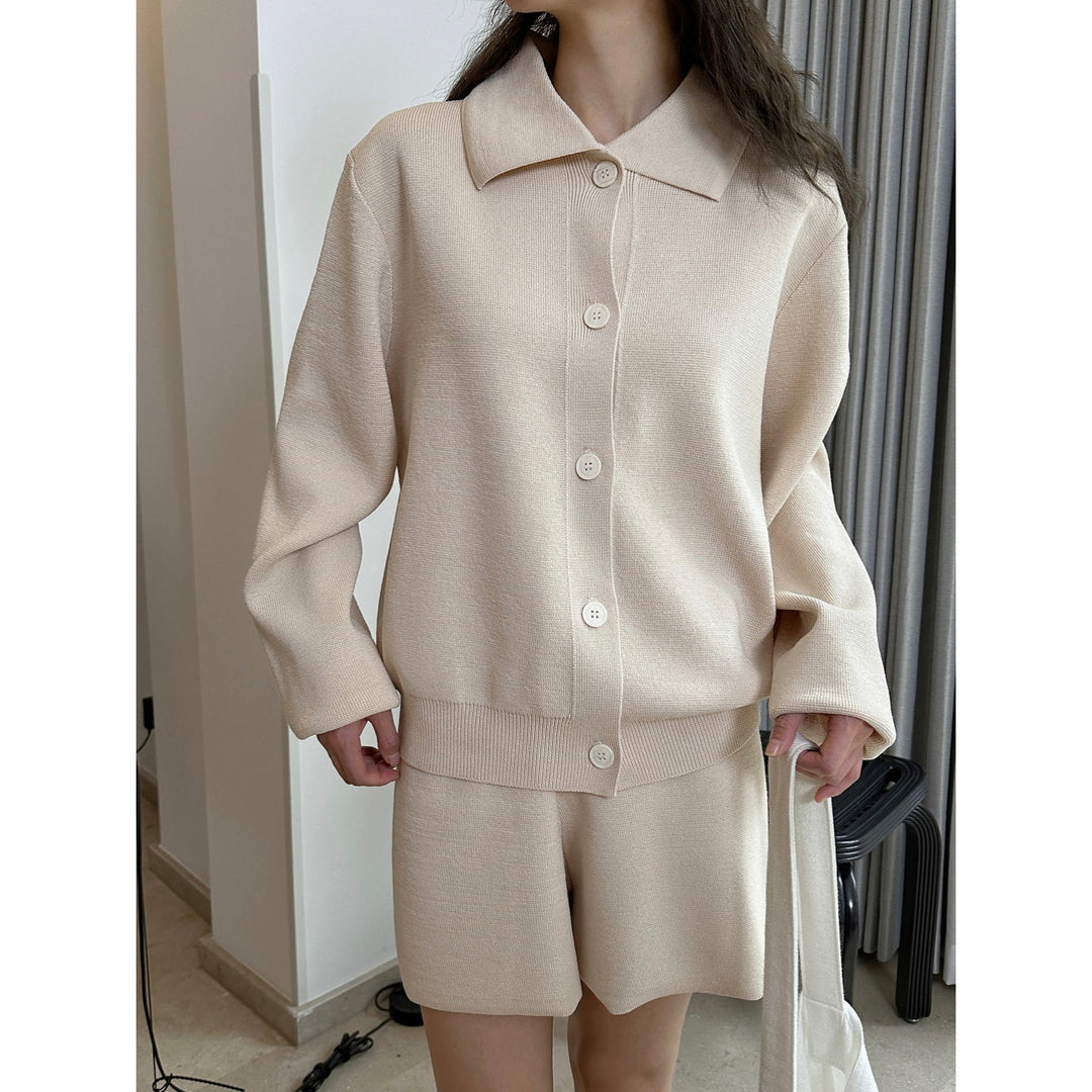 Ladies Lightweight Oversized Knit Cardigan with Shirt Collar and Pearl Buttons Amarae