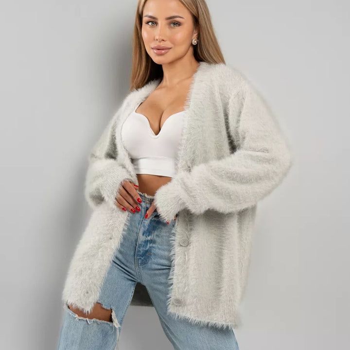 Women's cozy cardigan with button closure and loose fit Lune London