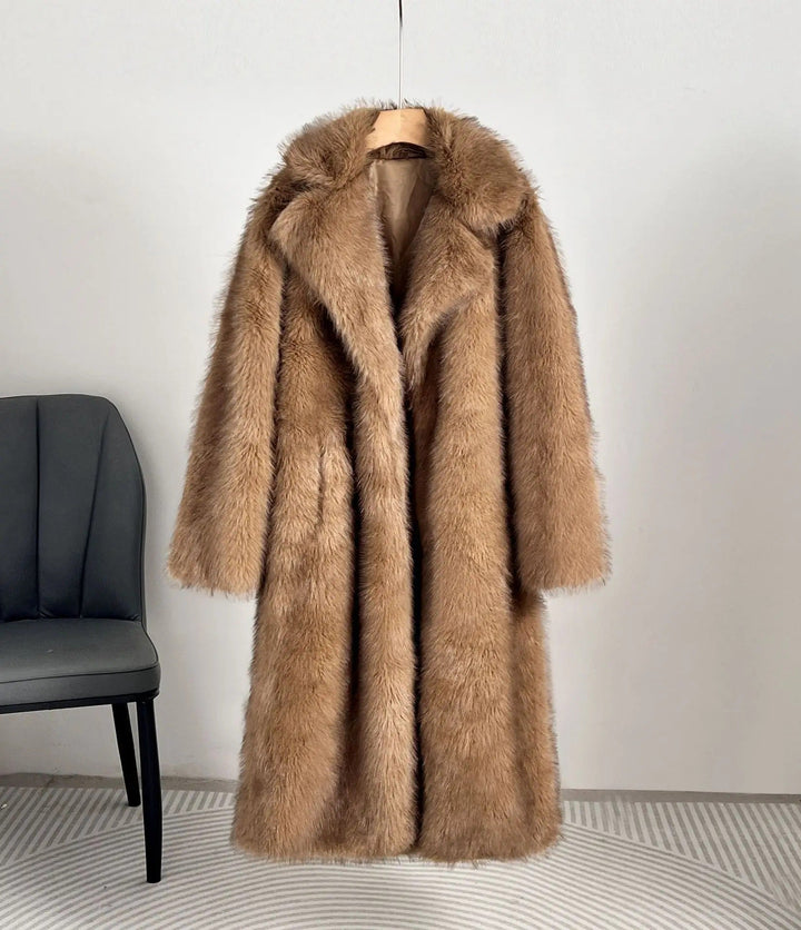 Ladies Elegant Fur Coat with Large Pockets Chic Und Stil