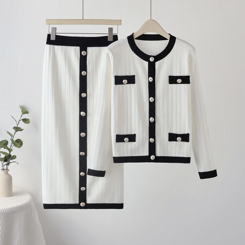 Stylish knitted set for women with decorative buttons and pockets Amarae