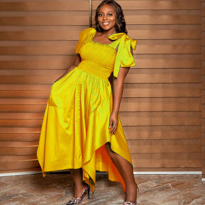Ladies Elegant Midi Dress with a Flattering Cut and Playful Sleeves Lune London