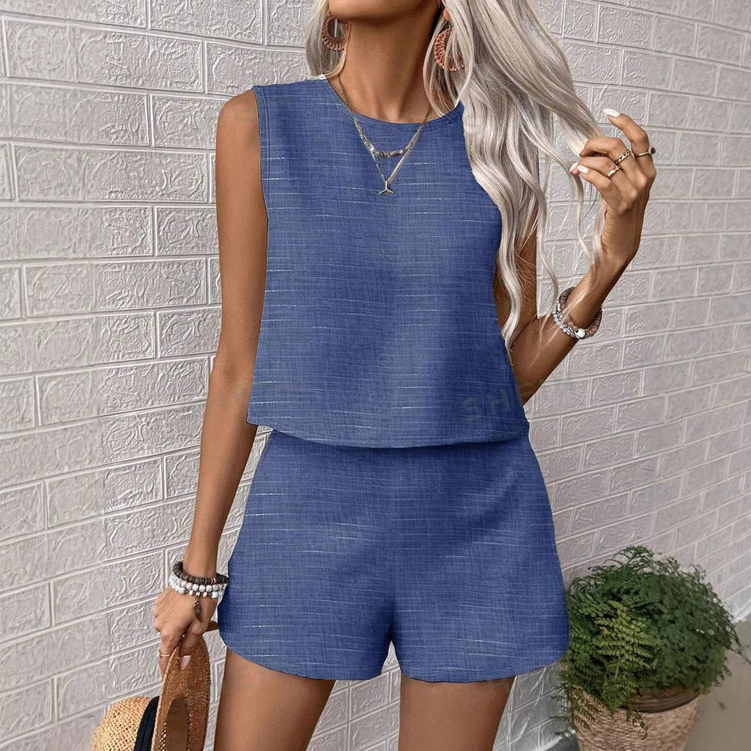 Ladies casual summer outfit in lightweight material Lune London