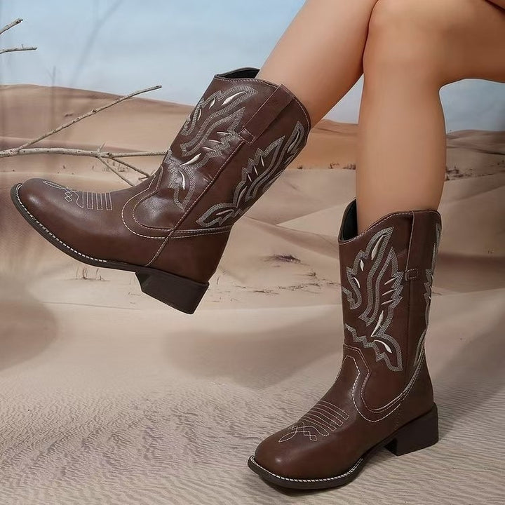 Ladies' Western cowboy boots with pointed toe, embroidered shaft, and medium block heel Amarae