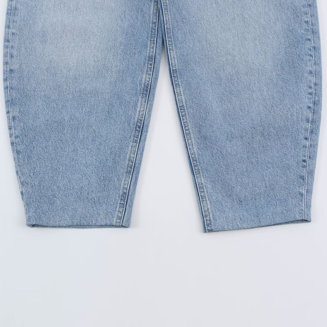 Women High-Waisted Relaxed Jeans with Tapered Leg Amarae