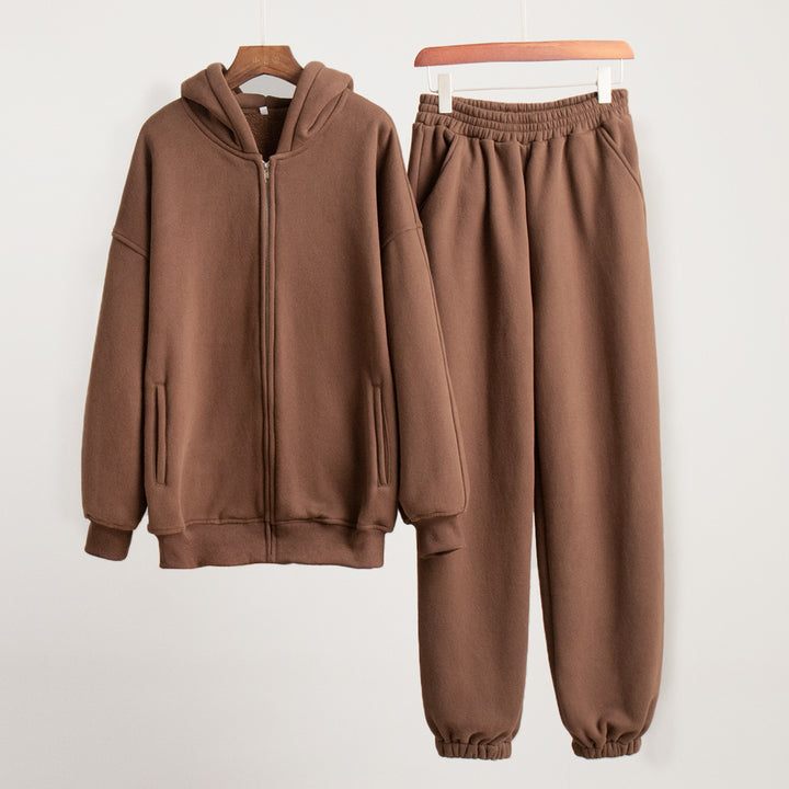 Ensemble de hoodie sportif et de pantalon de jogging pour dames Chic & Stil