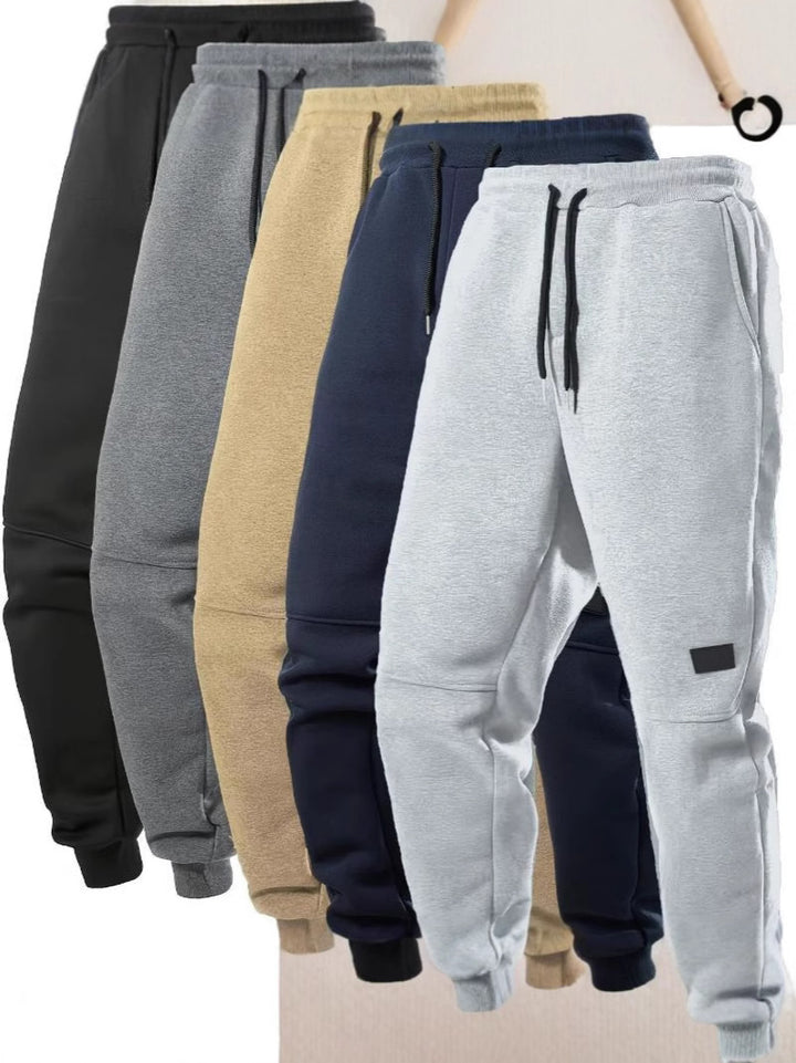 Women's comfortable Slim-Fit joggers with side pockets and elastic waistband Chic & Stil