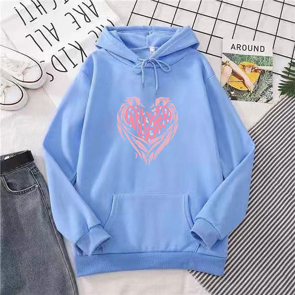 Women's hoodie with creative heart design Chic & Stil