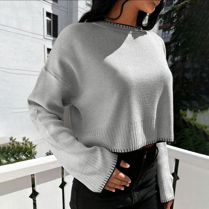 Women's casual cropped sweater with fine ribbed structure and elastic waistband Lune London
