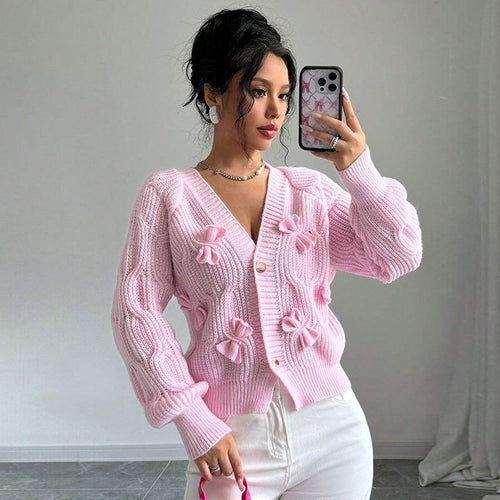 Cardigan pour femme avec design en relief floral et détails boutonnables Chic & Stil