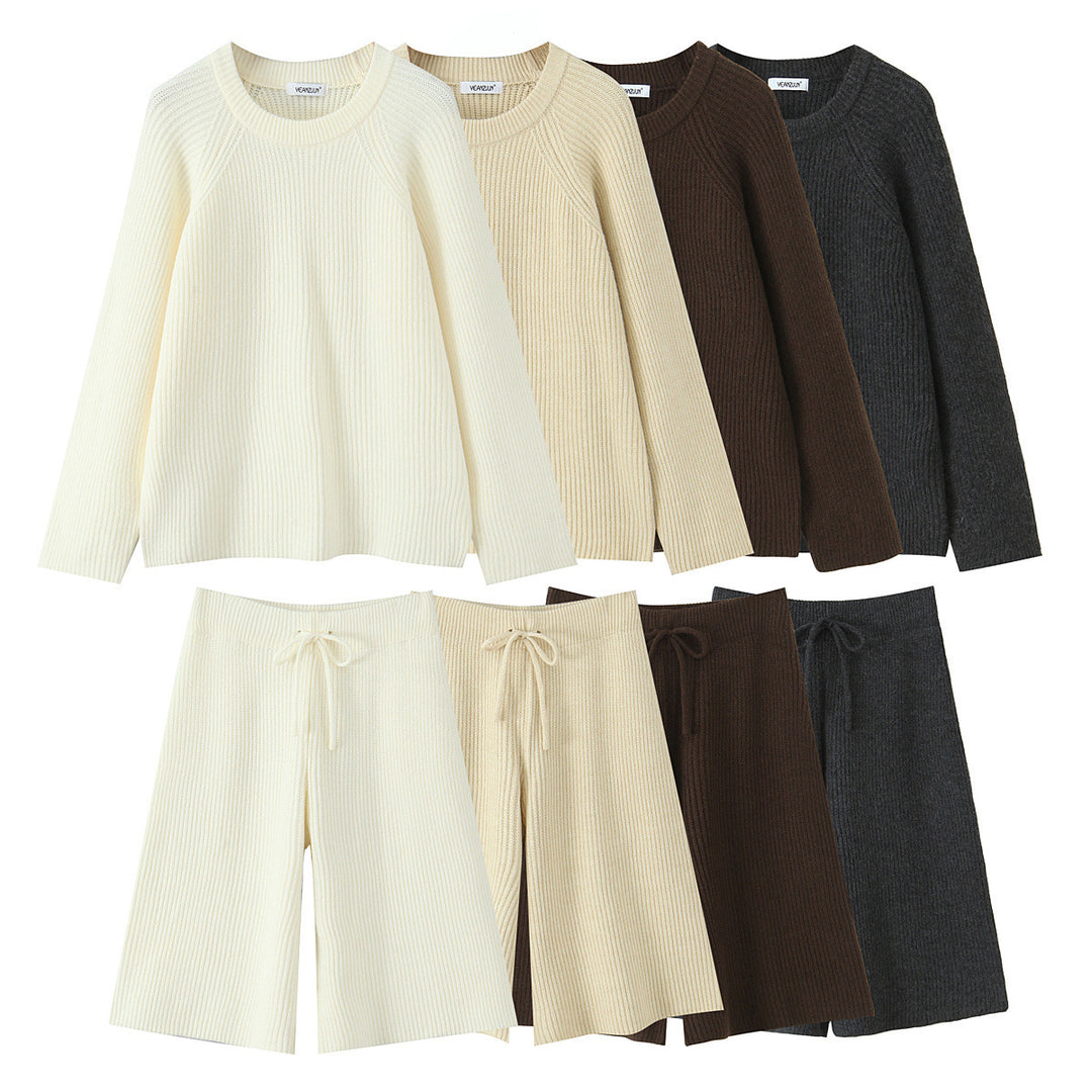 Cozy structured jumper for women with round neck Lune London
