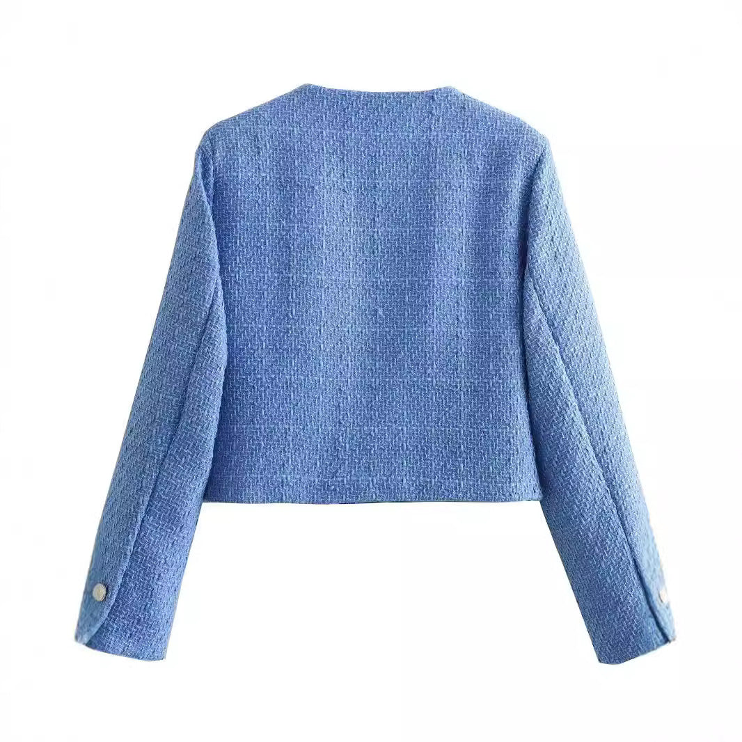 Trendy short jacket for women with gold buttons and patch pockets Lune London
