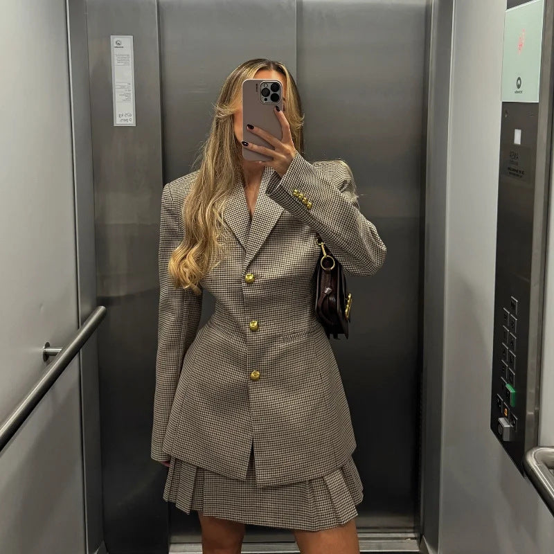 Ladies Elegant checked blazer with matching skirt Lune London