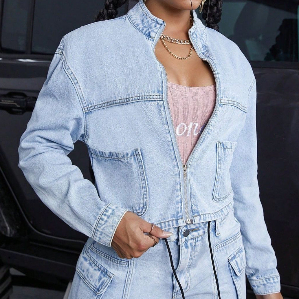 Women Cropped Denim Set consisting of short denim jacket and High-Waist Cargo Jeans Amarae