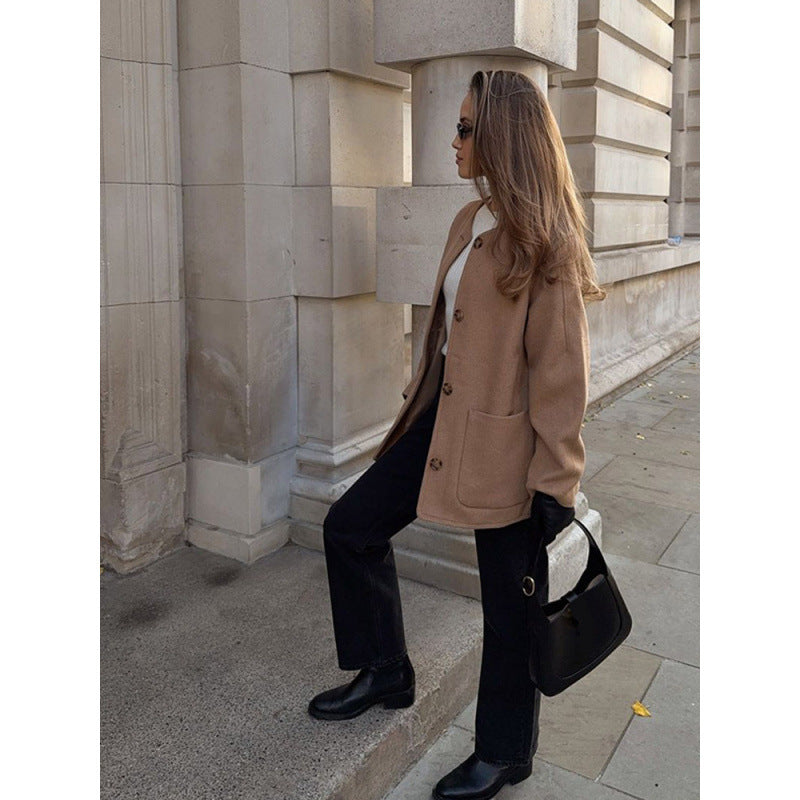 Women’s wrap jacket with a modern design and elegant details Lune London