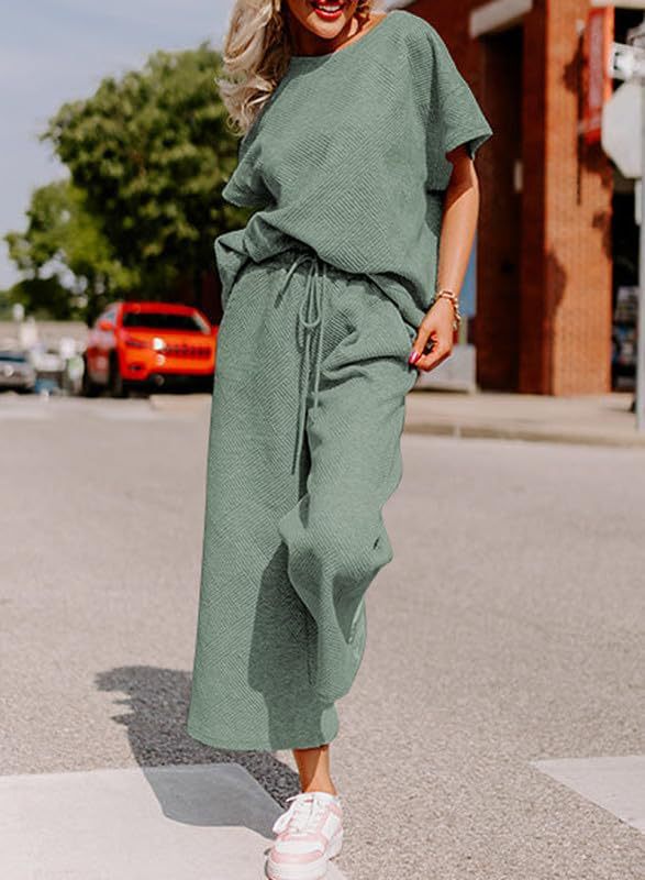 Casual jumpsuit set for ladies in soft material with elastic waist and wide legs Lune London