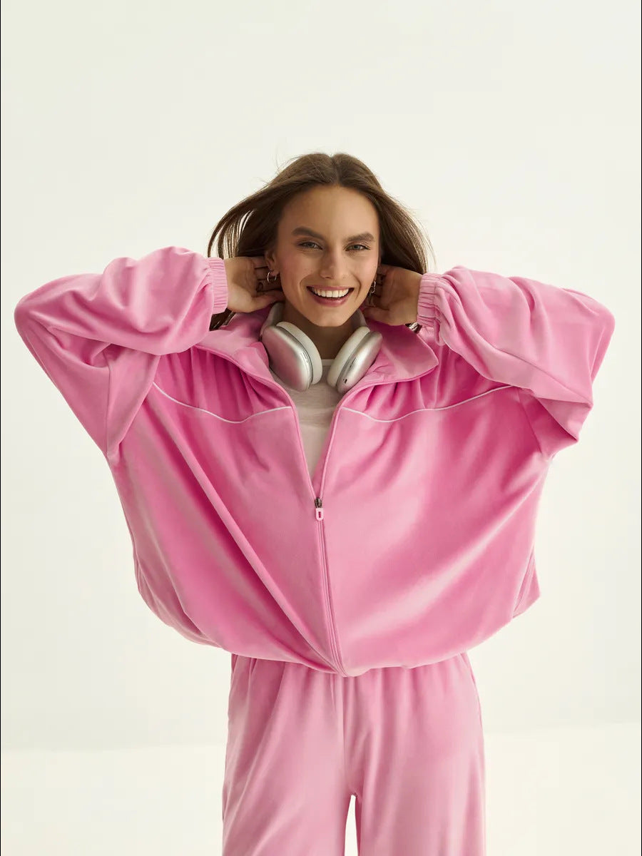 Ladies Sporty Fleece Jacket with Generous Fit and Zipper Lune London