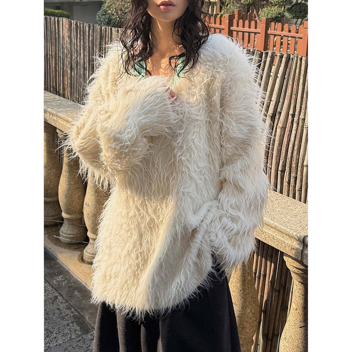 Women's Fluffy V-Neck Sweater in Shaggy Look Amarae
