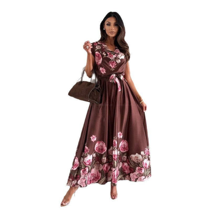 Maxi dress with floral pattern for women with an elegant high slit Lune London
